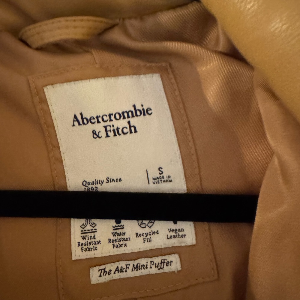 Abercrombie & Fitch Women's Vegan Leather Puffer Jacket - Picture 2 of 3